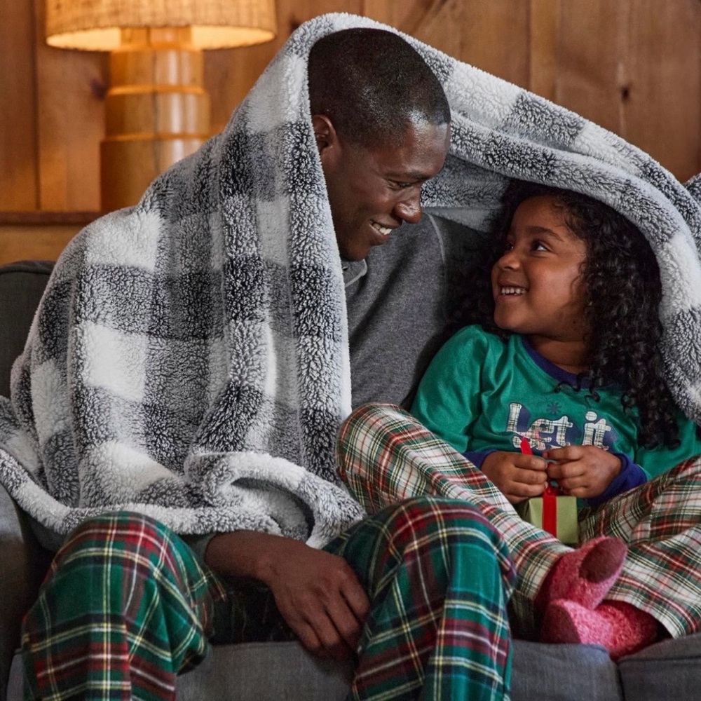 L.L. Bean Cozy Plush Throw, Plaid - Picture 2 of 8